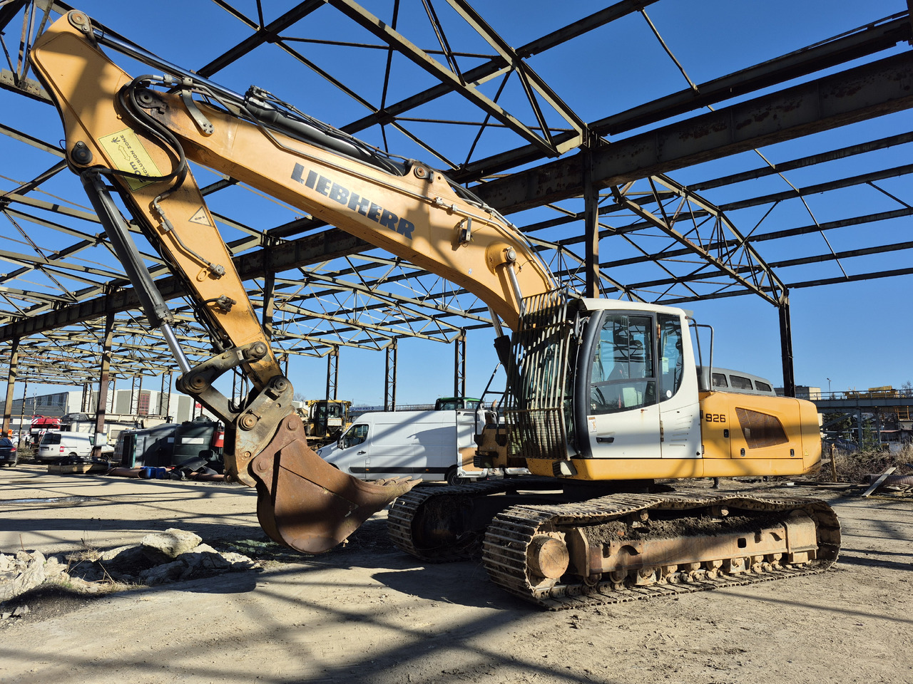 LIEBHERR R926LC - Pelle sur chenille: photos 3 LIEBHERR R926LC - Pelle sur chenille: photos 3