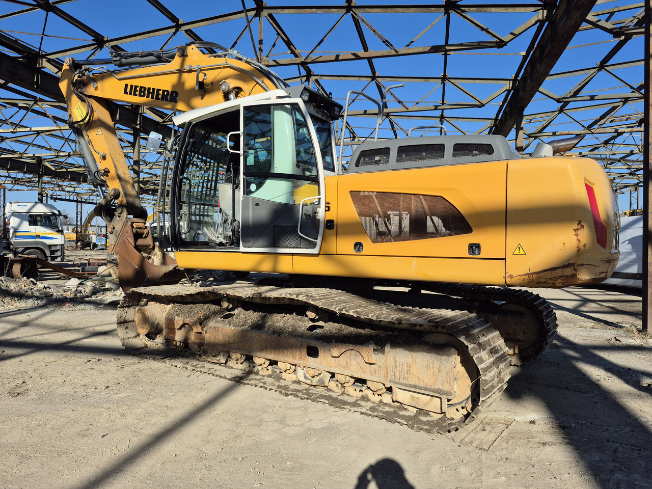 LIEBHERR R926LC - Pelle sur chenille: photos 2 LIEBHERR R926LC - Pelle sur chenille: photos 2