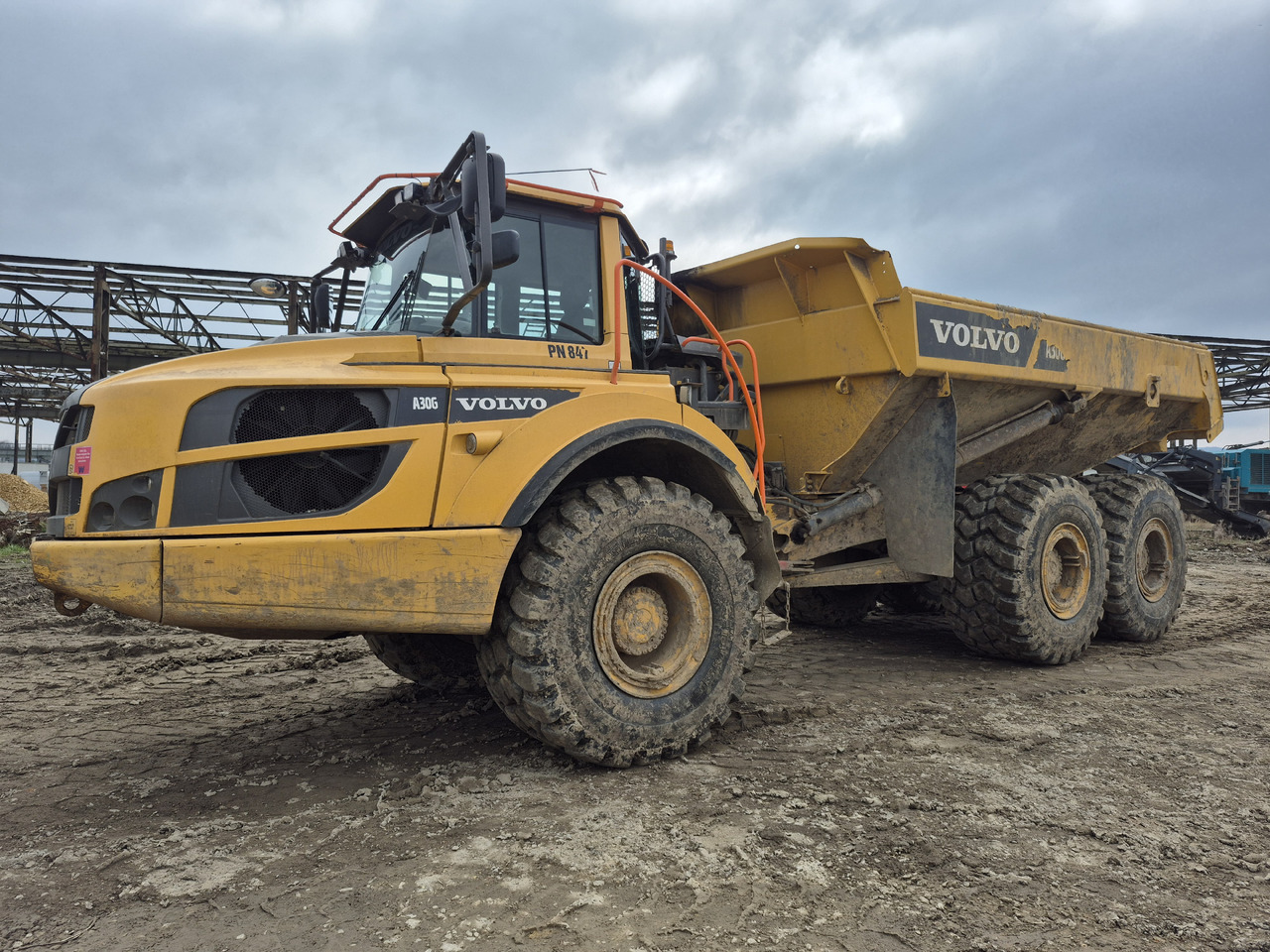 VOLVO A30G - Tombereau articulé: photos 1 VOLVO A30G - Tombereau articulé: photos 1