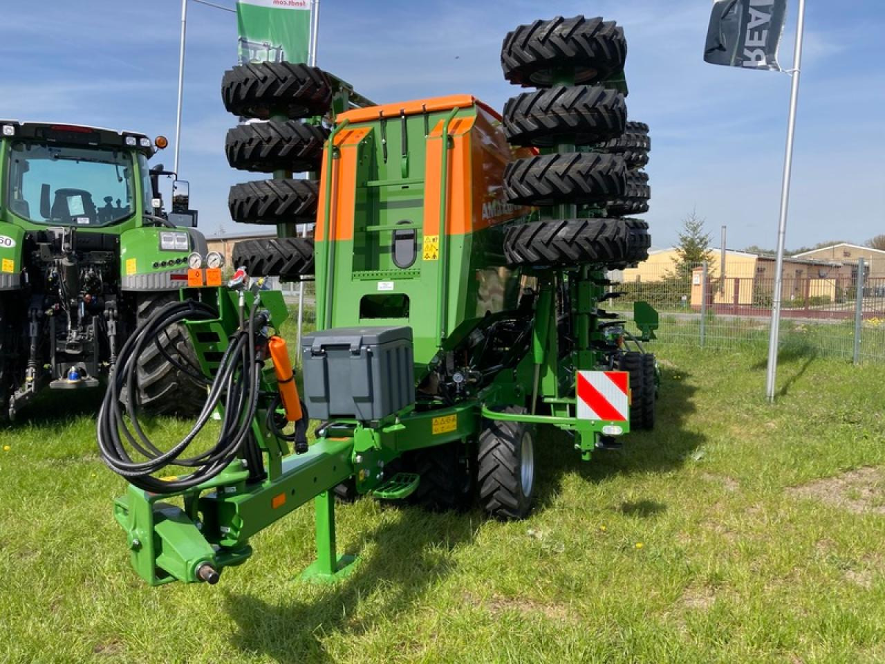 Amazone CIRRIUS 6003 - Combiné de semis: photos 2 Amazone CIRRIUS 6003 - Combiné de semis: photos 2
