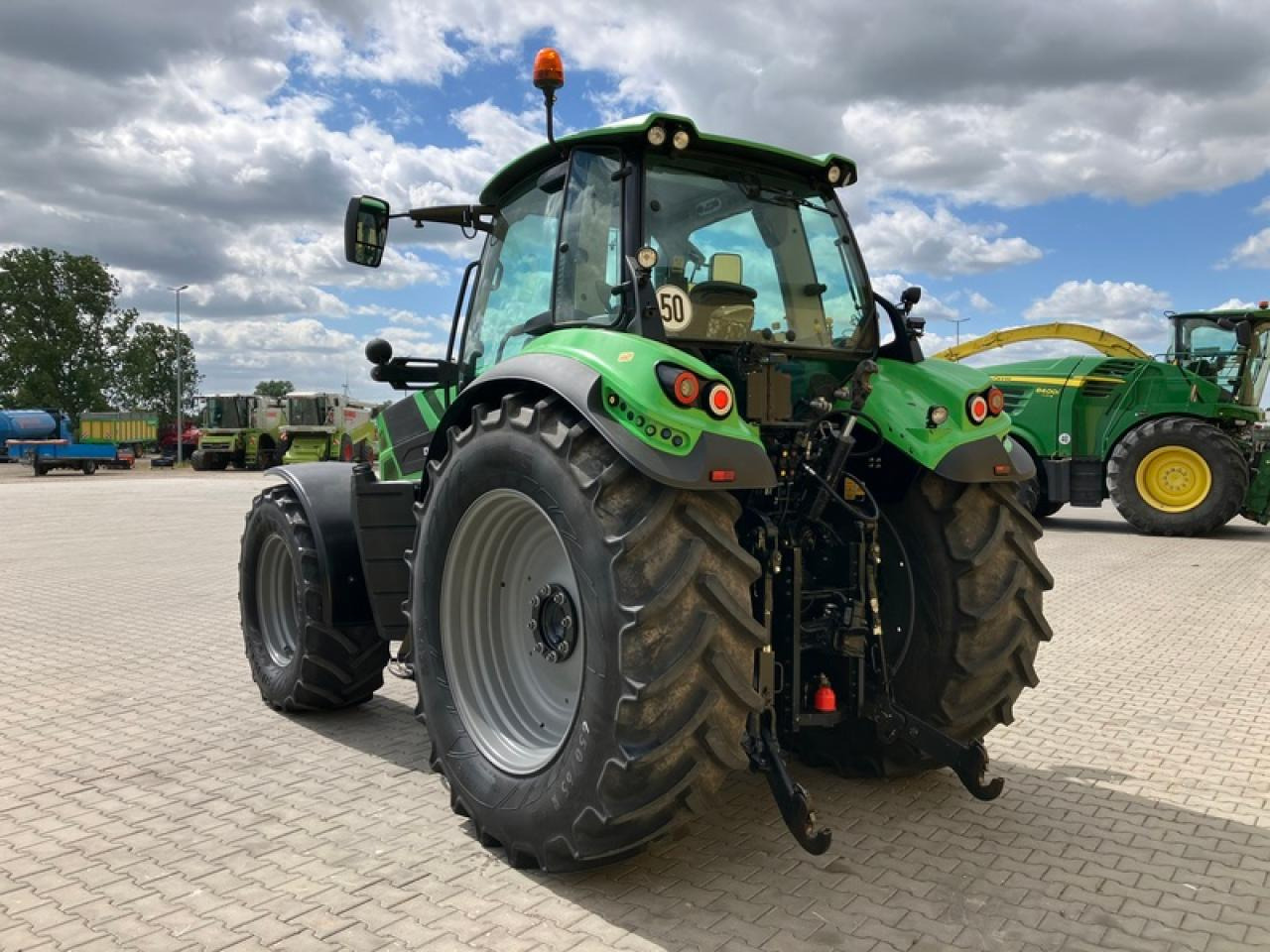 Deutz-Fahr 6175 TTV - Tracteur agricole: photos 3 Deutz-Fahr 6175 TTV - Tracteur agricole: photos 3