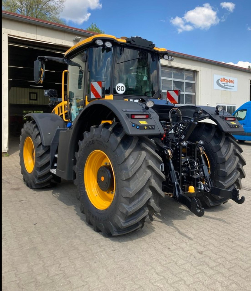 JCB FASTRAC 4220 AKTION - Tracteur agricole: photos 3 JCB FASTRAC 4220 AKTION - Tracteur agricole: photos 3