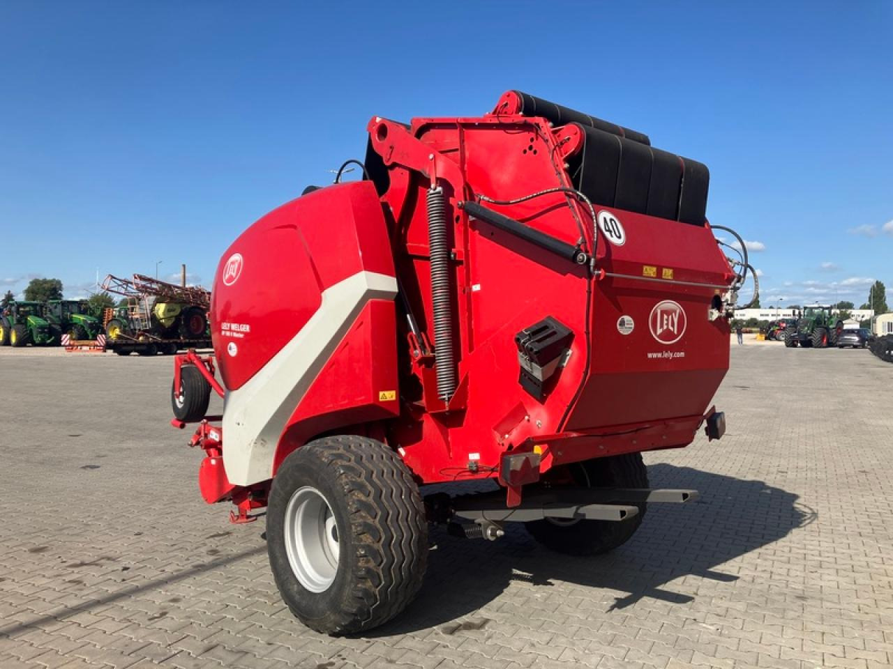 Lely RP 180V - Presse à balles rondes: photos 2 Lely RP 180V - Presse à balles rondes: photos 2