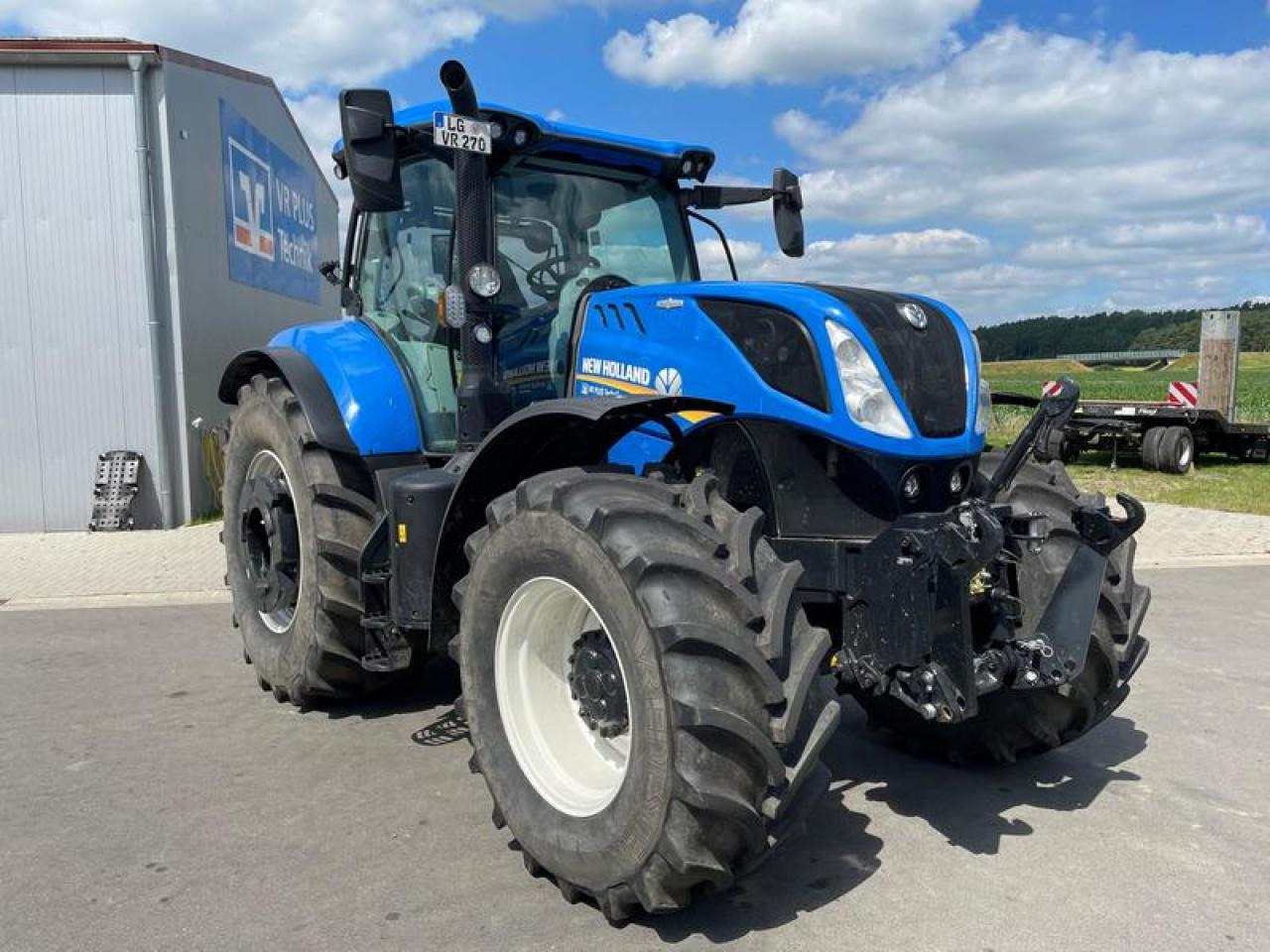New Holland T 7.270 AUTOCOMMAND - Tracteur agricole: photos 5 New Holland T 7.270 AUTOCOMMAND - Tracteur agricole: photos 5