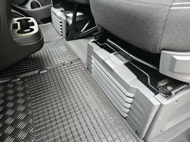 FIAT Ducato 120 L2H1 Premium Kabine + Visibility - Fourgonnette: photos 5 FIAT Ducato 120 L2H1 Premium Kabine + Visibility - Fourgonnette: photos 5
