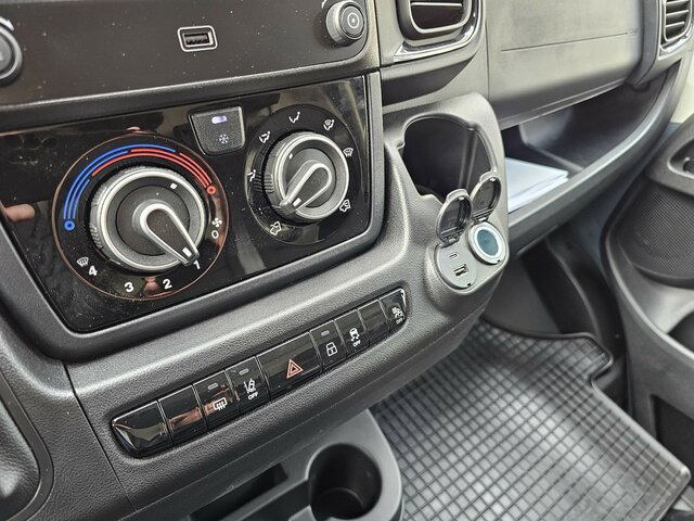 Crédit-bail de FIAT Ducato 35 Automatik AT L2H2 Voll-LED 260°... FIAT Ducato 35 Automatik AT L2H2 Voll-LED 260°...: photos 11