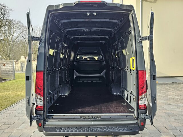 Fourgon utilitaire, Utilitaire double cabine IVECO Daily 35S18HA8V DOKA Snoeks Mixto Hi-Matic 16m³: photos 23