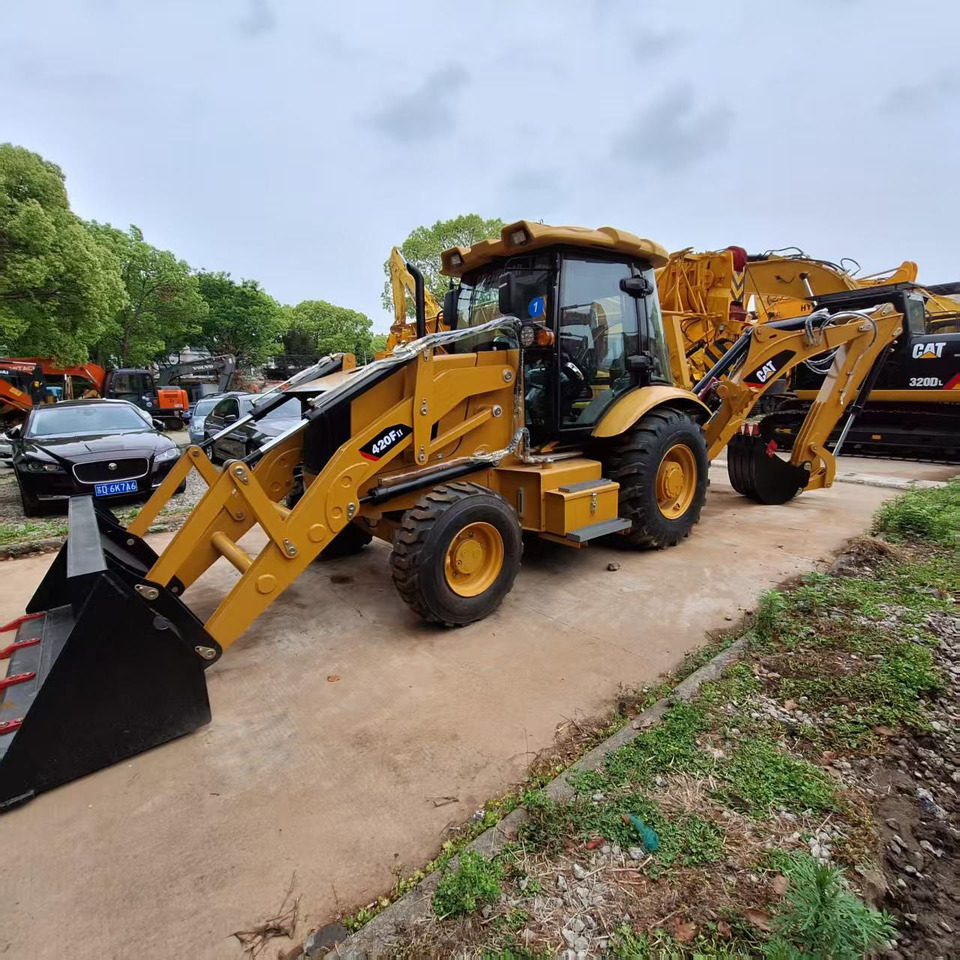 CAT 420F Backhoe Loader - Tractopelle: photos 5 CAT 420F Backhoe Loader - Tractopelle: photos 5