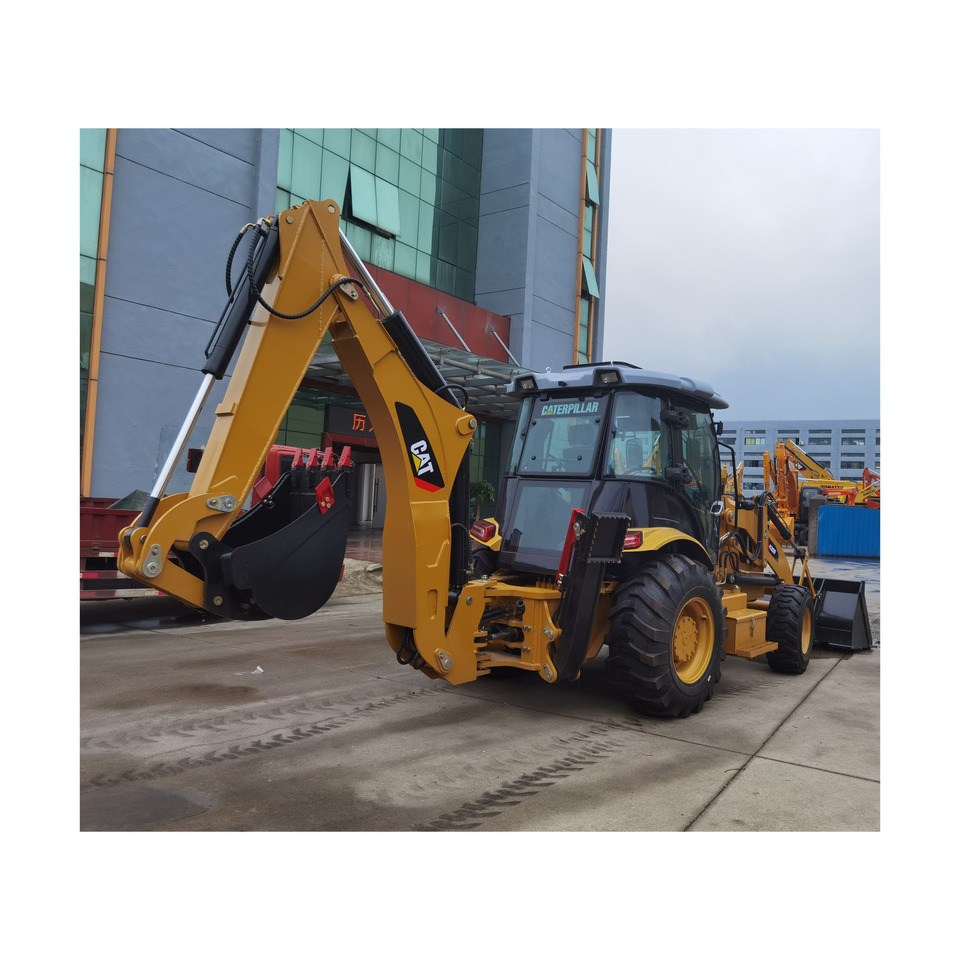 CAT 420F Backhoe Loader - Tractopelle: photos 2 CAT 420F Backhoe Loader - Tractopelle: photos 2