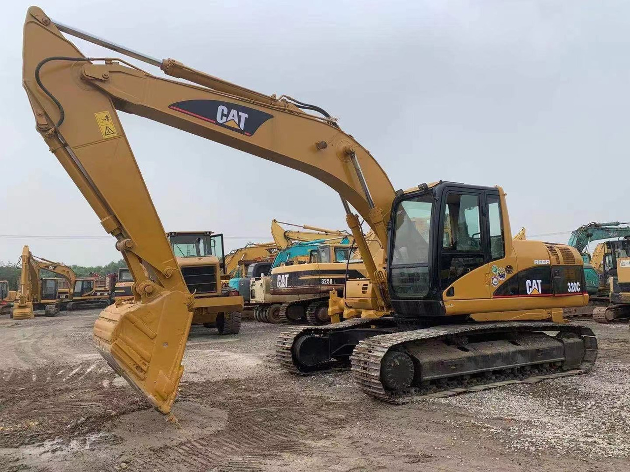Cat 320c excavator - Pelle sur chenille: photos 2 Cat 320c excavator - Pelle sur chenille: photos 2