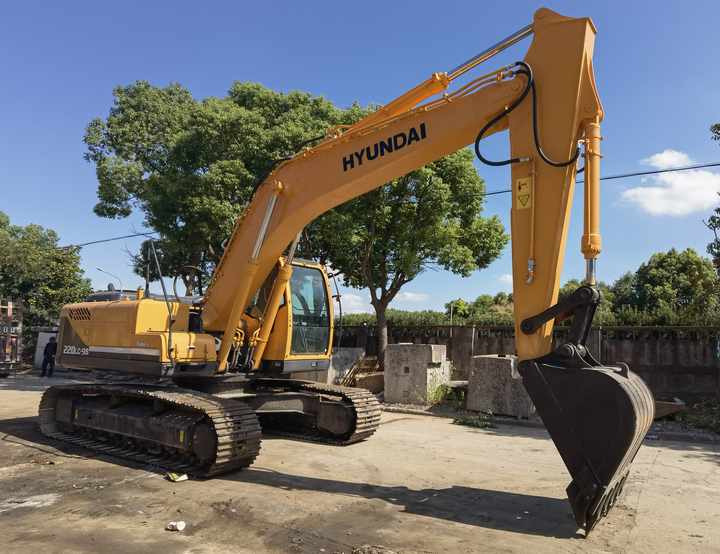Cheapest price Hyundai 220lc-9s excavator used South Korea Hyundai 220lc-9s excavator in stock - Pelle sur chenille: photos 4 Cheapest price Hyundai 220lc-9s excavator used South Korea Hyundai 220lc-9s excavator in stock - Pelle sur chenille: photos 4