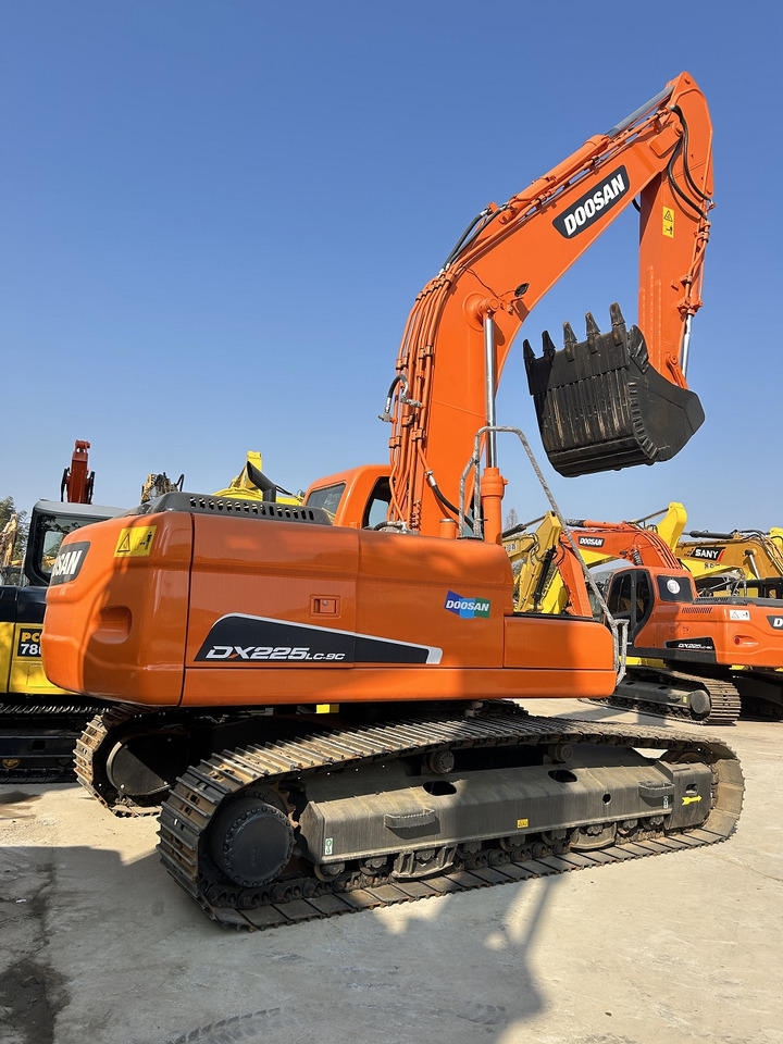 DOOSAN Doosan DX225LC Crawler excavator - Pelle sur chenille: photos 1 DOOSAN Doosan DX225LC Crawler excavator - Pelle sur chenille: photos 1