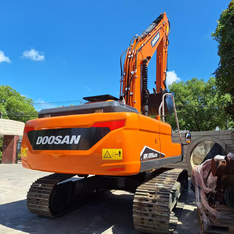 Doosan Dx225LCA Crawler Excavator - Pelle sur chenille: photos 1 Doosan Dx225LCA Crawler Excavator - Pelle sur chenille: photos 1