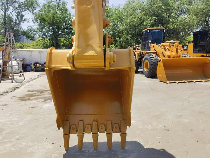Pelle sur chenille Factory Direct Sale Used Japan Caterpillar Cat 320d used machine excavator with high quality on hot sale: photos 6