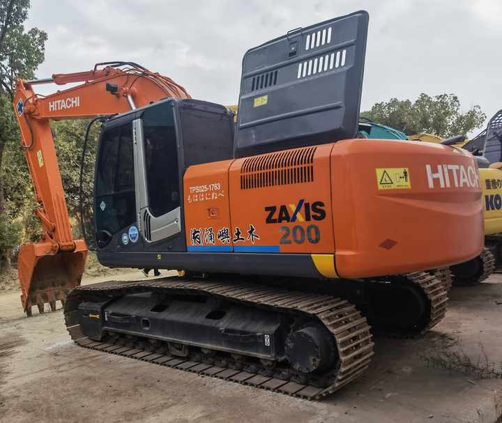 High Quality 20 Tons Hitachi used Excavator for sale crawler Digger Low Price - Pelle: photos 2 High Quality 20 Tons Hitachi used Excavator for sale crawler Digger Low Price - Pelle: photos 2