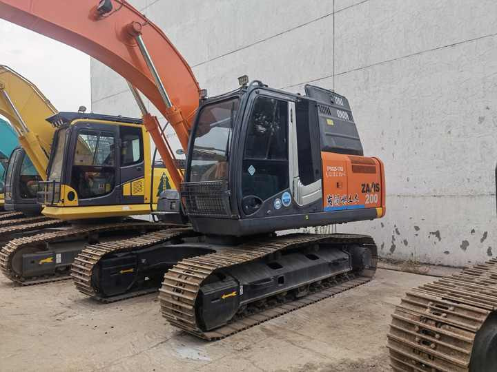 High Quality 20 Tons Hitachi used Excavator for sale crawler Digger Low Price - Pelle: photos 4 High Quality 20 Tons Hitachi used Excavator for sale crawler Digger Low Price - Pelle: photos 4