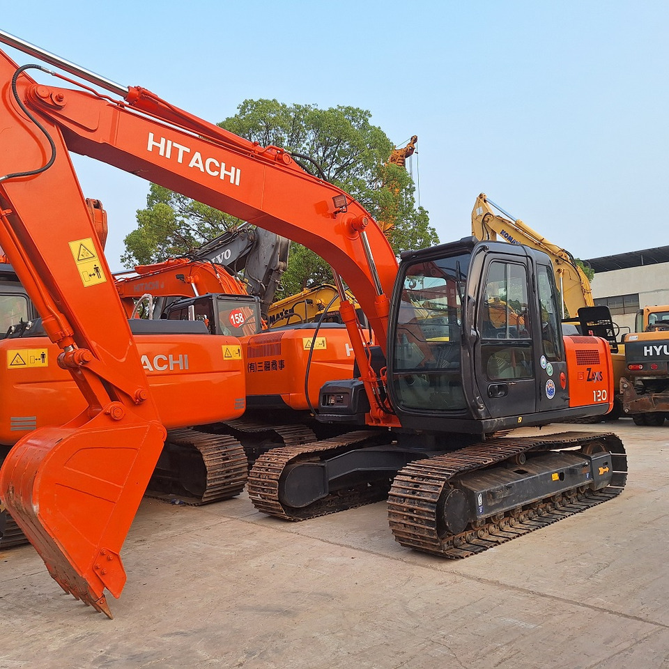 Hitachi ZX120 Excavator - Pelle sur chenille: photos 3 Hitachi ZX120 Excavator - Pelle sur chenille: photos 3