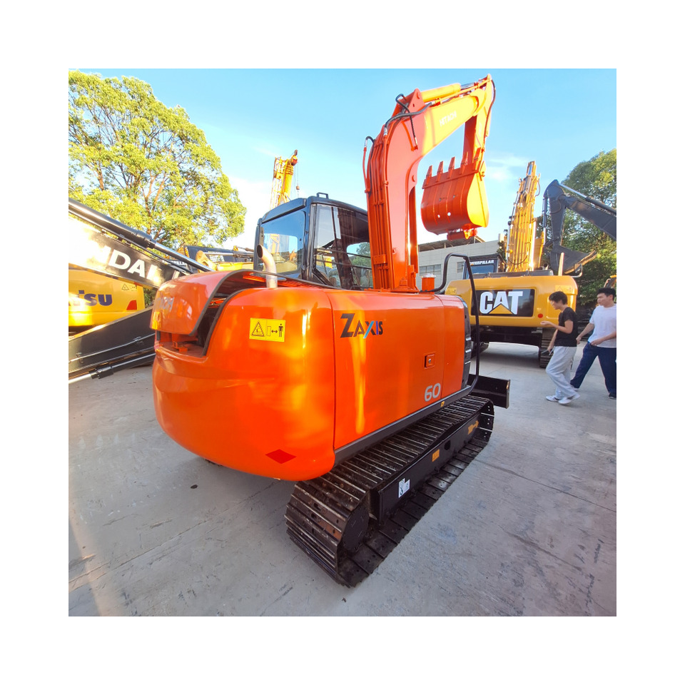 Hitachi ZX60 Excavator - Pelle sur chenille: photos 2 Hitachi ZX60 Excavator - Pelle sur chenille: photos 2