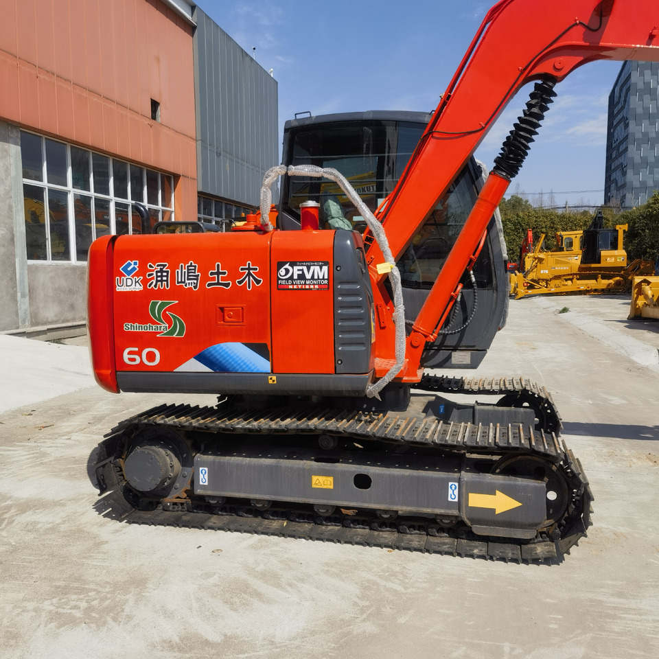 Hitachi ZX60 Excavator - Pelle sur chenille: photos 2 Hitachi ZX60 Excavator - Pelle sur chenille: photos 2