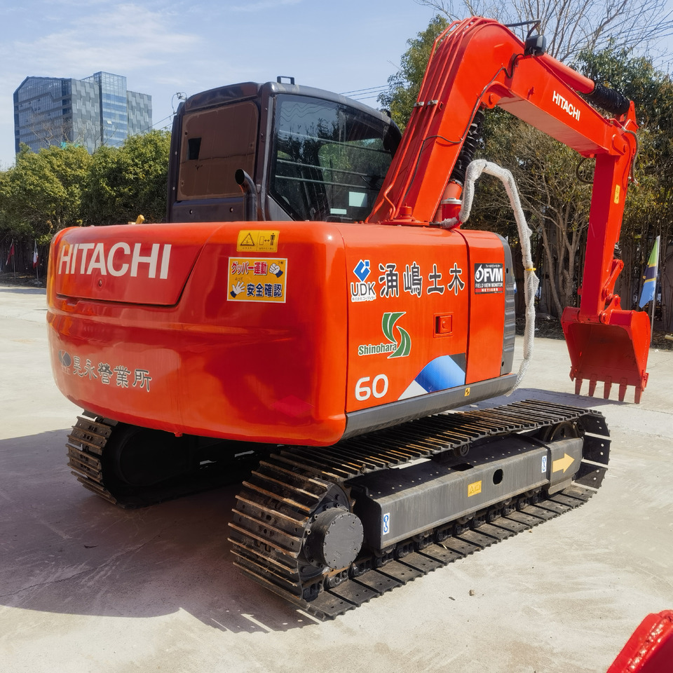 Hitachi ZX60 Excavator - Pelle sur chenille: photos 2 Hitachi ZX60 Excavator - Pelle sur chenille: photos 2