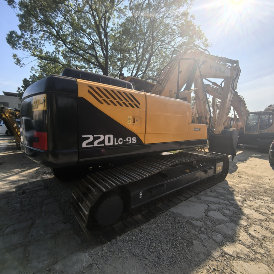 Hyundai 220lc-9s   excavator - Pelle sur pneus: photos 2 Hyundai 220lc-9s   excavator - Pelle sur pneus: photos 2