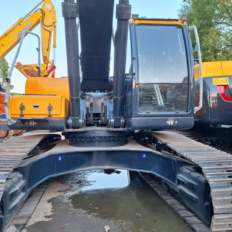 Hyundai 350LVS  excavator - Pelle sur pneus: photos 4 Hyundai 350LVS  excavator - Pelle sur pneus: photos 4