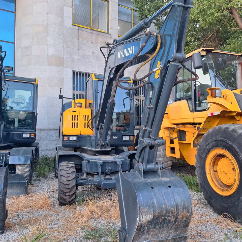 Hyundai 60wvs excavator - Pelle sur pneus: photos 5 Hyundai 60wvs excavator - Pelle sur pneus: photos 5