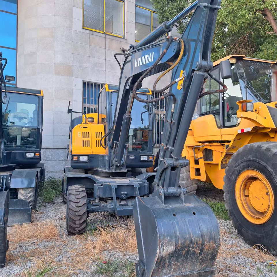 Hyundai 60wvs excavator - Pelle sur pneus: photos 4 Hyundai 60wvs excavator - Pelle sur pneus: photos 4
