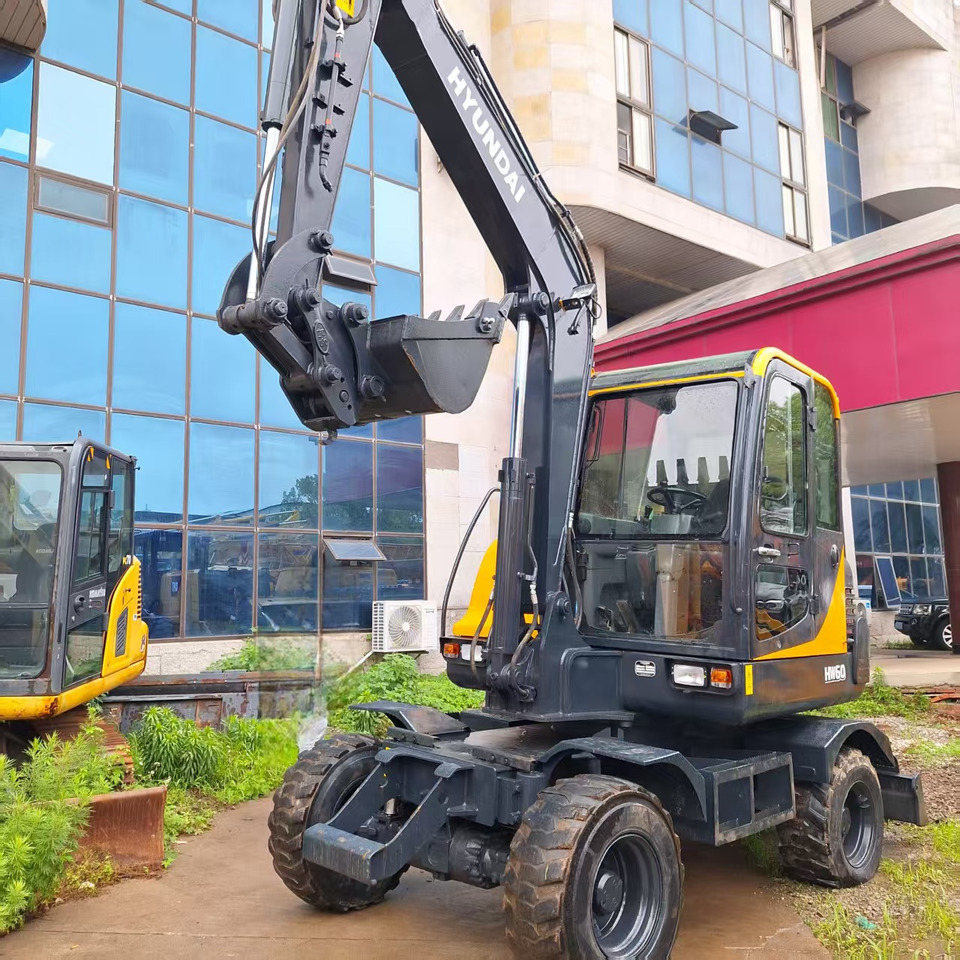 Hyundai HW60 excavator - Pelle sur pneus: photos 4 Hyundai HW60 excavator - Pelle sur pneus: photos 4