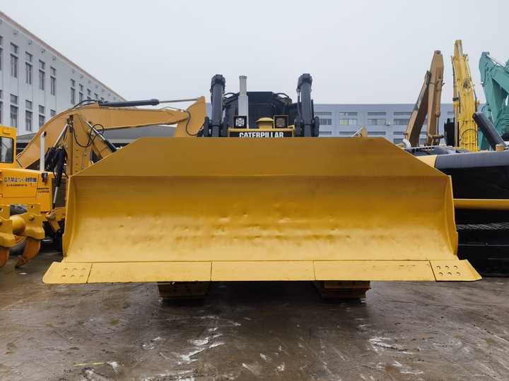 Japan Original used CAT D7R dozer used cat bulldozer with good condition and high performance in stock - Bulldozer: photos 4 Japan Original used CAT D7R dozer used cat bulldozer with good condition and high performance in stock - Bulldozer: photos 4
