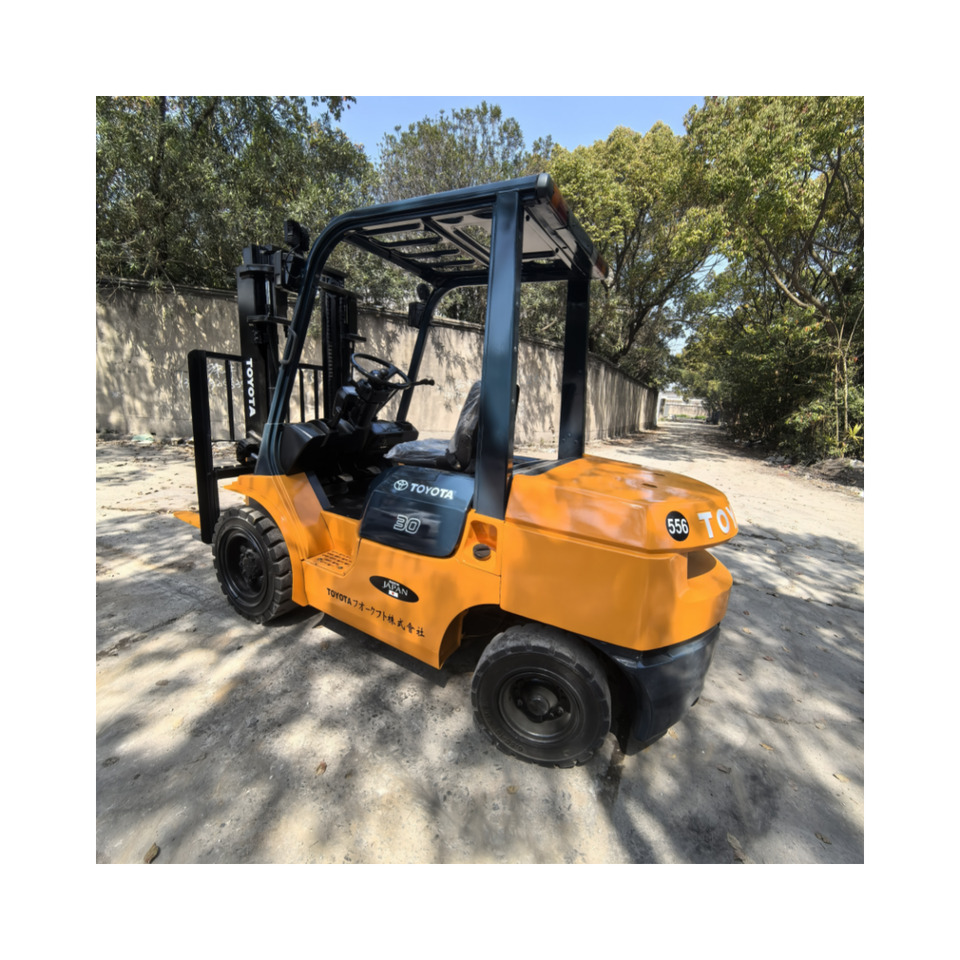 Toyota FD30 Forklift - Chariot élévateur diesel: photos 2 Toyota FD30 Forklift - Chariot élévateur diesel: photos 2