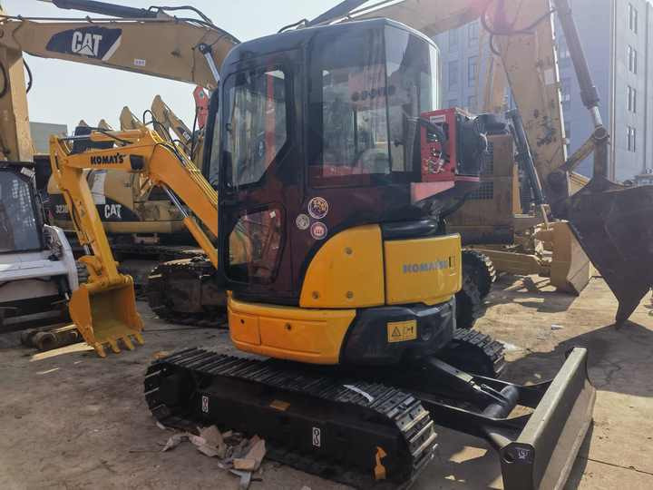 Used Komatsu PC70-8 mini digger original Japan Komatsu PC70 PC78 PC60 PC35mr PC40mr PC55mr small excavator on sale - Pelle sur chenille: photos 2 Used Komatsu PC70-8 mini digger original Japan Komatsu PC70 PC78 PC60 PC35mr PC40mr PC55mr small excavator on sale - Pelle sur chenille: photos 2