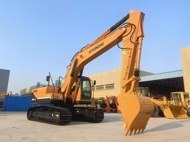 Hot sale high quality Hyundai 220LC-9S used crawler excavator 305LC-9T Hyundai used excavator for sale - Pelle sur chenille: photos 5 Hot sale high quality Hyundai 220LC-9S used crawler excavator 305LC-9T Hyundai used excavator for sale - Pelle sur chenille: photos 5