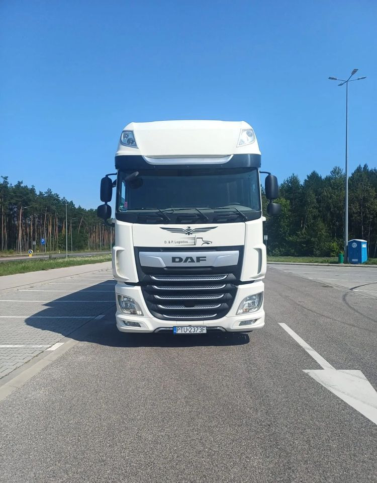 DAF XF 480 SUPER SPACE CAB / ZESTAW TANDEM PRZEJAZDOWY 120 M3 / SSC / ACC /EURO 6 - Camion à rideaux coulissants, Remorque rideaux coulissants: photos 4 DAF XF 480 SUPER SPACE CAB / ZESTAW TANDEM PRZEJAZDOWY 120 M3 / SSC / ACC /EURO 6 - Camion à rideaux coulissants, Remorque rideaux coulissants: photos 4