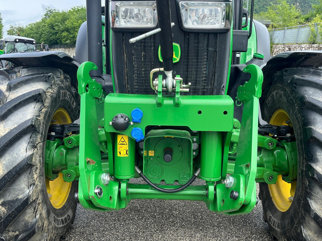 JOHN DEERE 5115R - Tracteur agricole: photos 4 JOHN DEERE 5115R - Tracteur agricole: photos 4