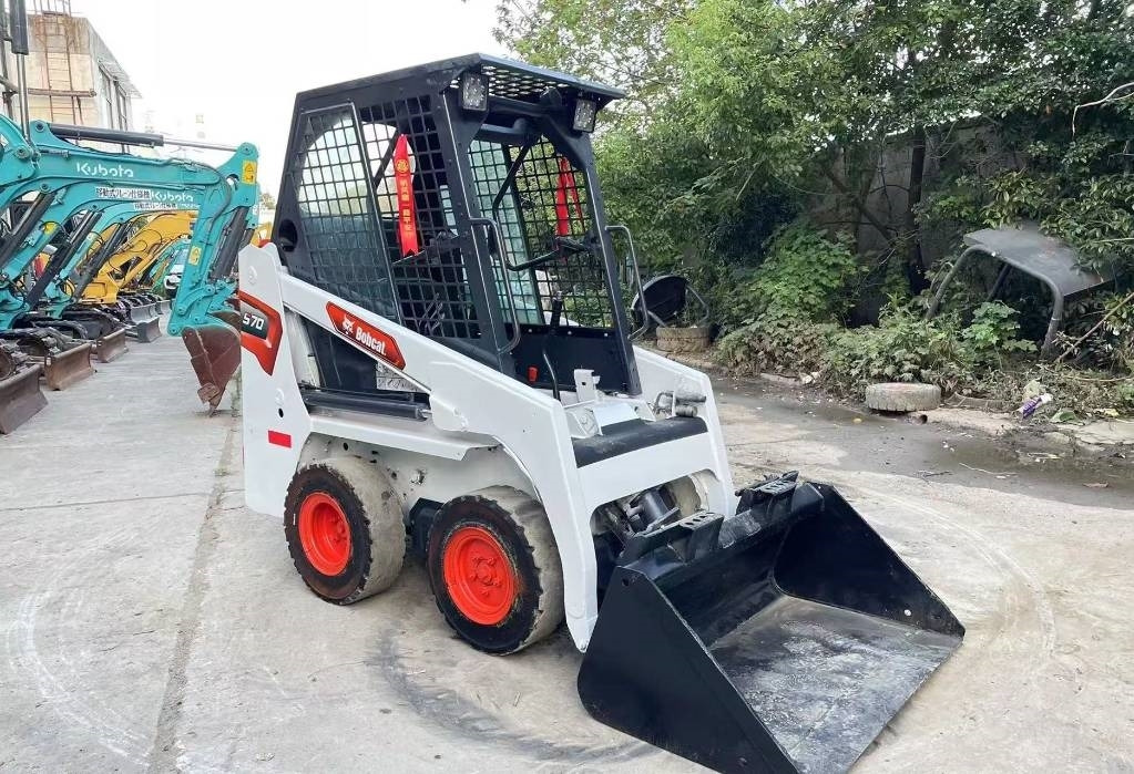 Bobcat S 70 - Mini chargeuse: photos 3 Bobcat S 70 - Mini chargeuse: photos 3