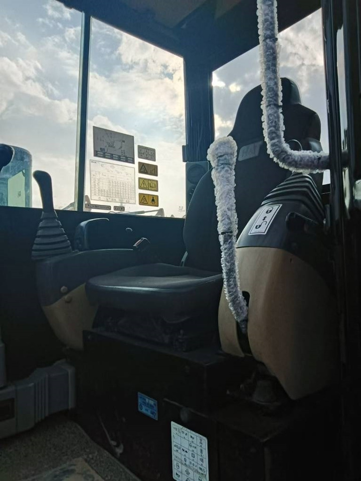 CAT 305.5 - Mini pelle: photos 5 CAT 305.5 - Mini pelle: photos 5