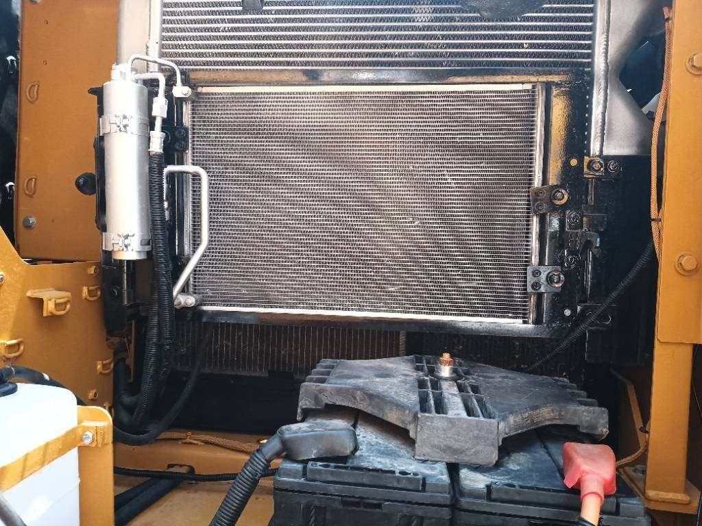 CAT 315  - Pelle sur chenille: photos 5 CAT 315  - Pelle sur chenille: photos 5