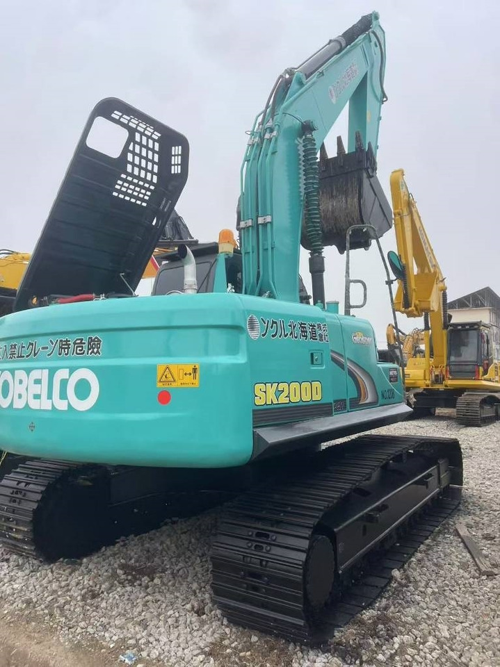 Kobelco 200 - Pelle sur chenille: photos 1 Kobelco 200 - Pelle sur chenille: photos 1