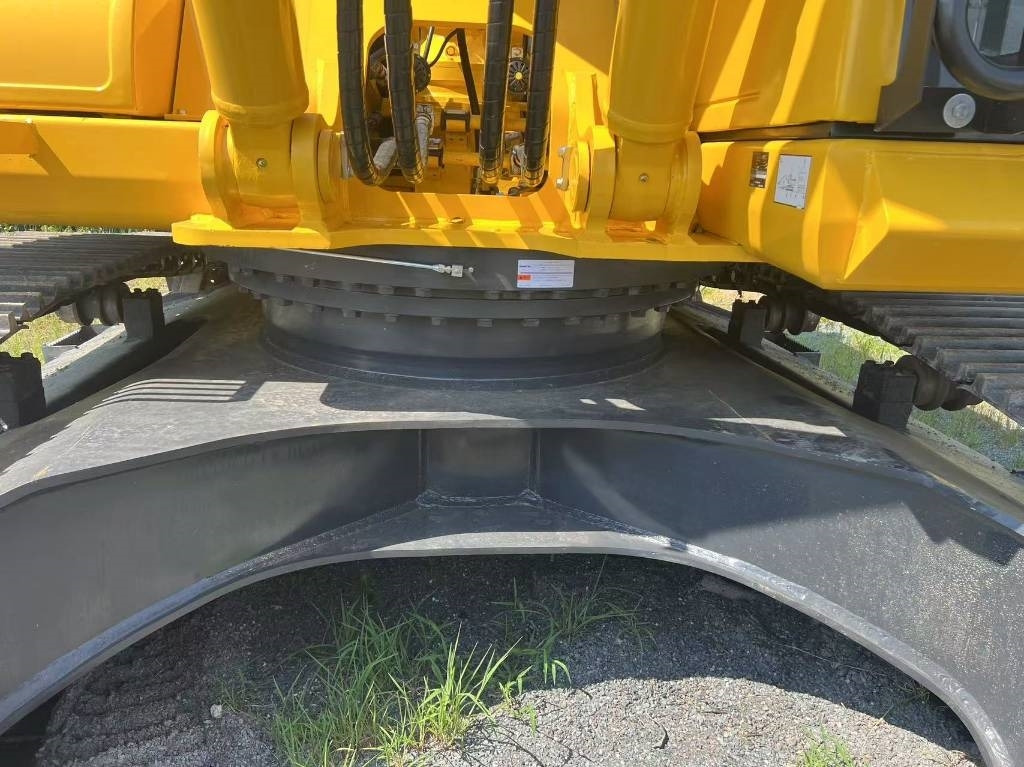 Komatsu PC 300 - Pelle sur chenille: photos 4 Komatsu PC 300 - Pelle sur chenille: photos 4