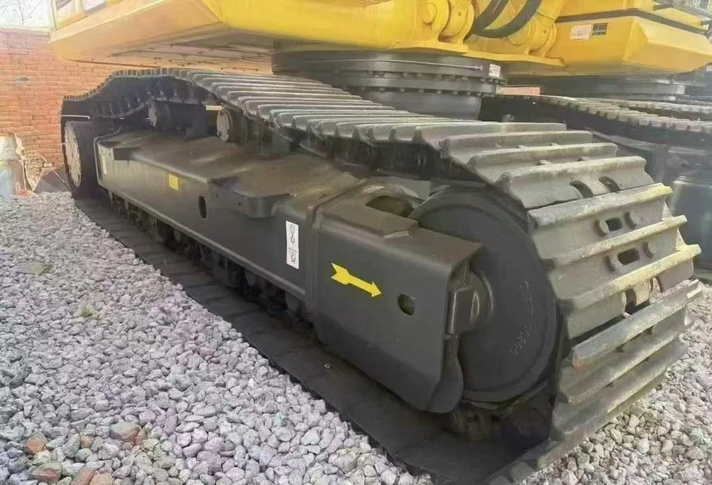 Komatsu PC 350-8 - Pelle sur chenille: photos 3 Komatsu PC 350-8 - Pelle sur chenille: photos 3