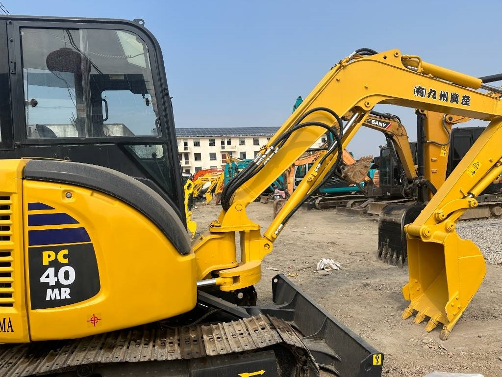 Komatsu PC 40 - Mini pelle: photos 1 Komatsu PC 40 - Mini pelle: photos 1