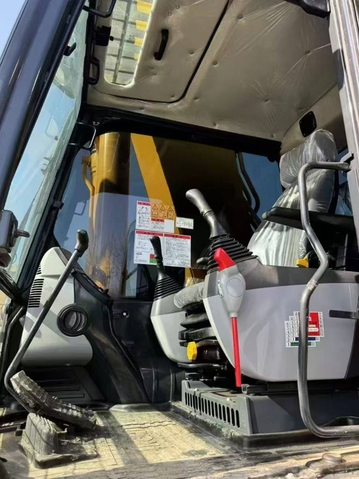 Komatsu PC 400-8 - Pelle sur chenille: photos 5 Komatsu PC 400-8 - Pelle sur chenille: photos 5