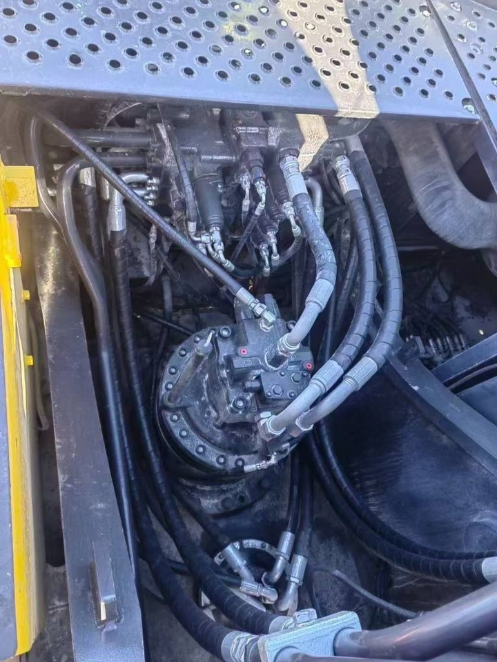 Volvo EC 290 - Pelle sur chenille: photos 2 Volvo EC 290 - Pelle sur chenille: photos 2