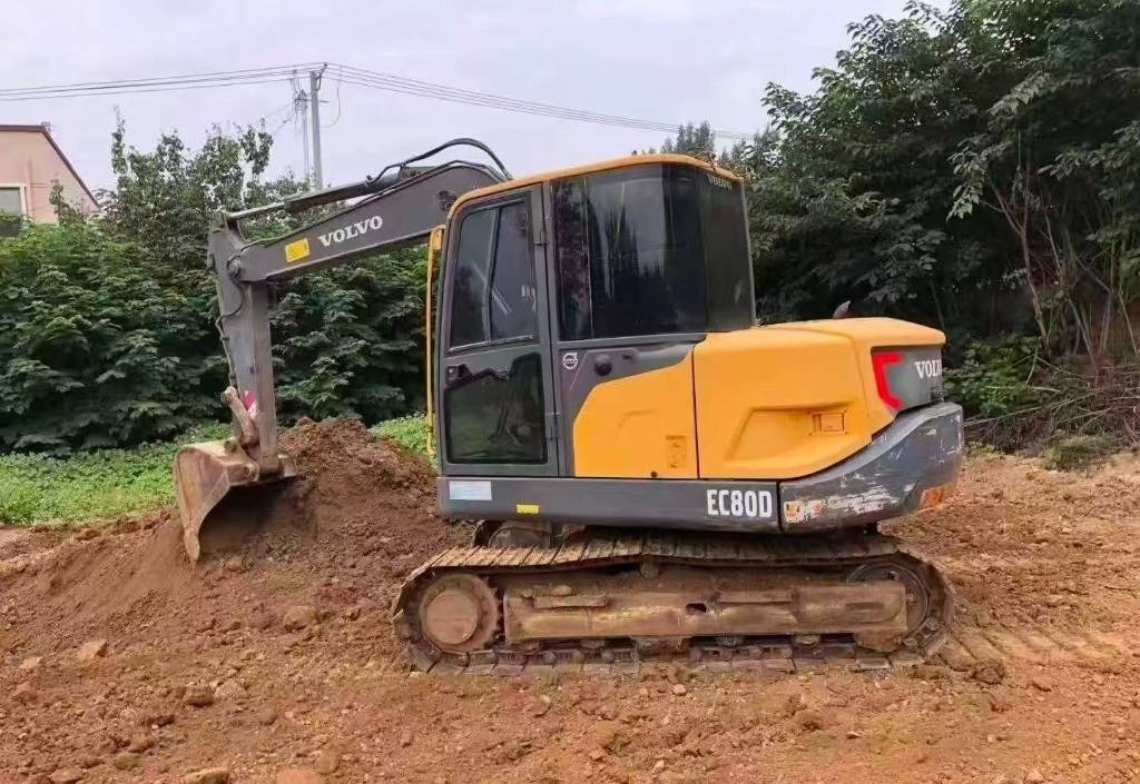 Volvo EC 80 D - Pelle sur chenille: photos 4 Volvo EC 80 D - Pelle sur chenille: photos 4