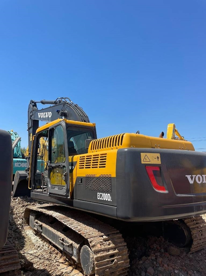 Volvo EC200 - Pelle sur chenille: photos 1 Volvo EC200 - Pelle sur chenille: photos 1
