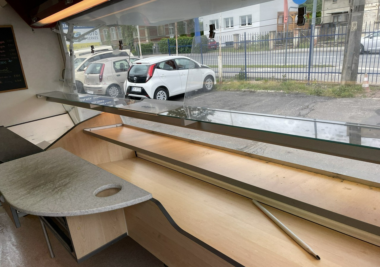 Fiat Ducato Autosklep pieczywa Gastronomiczny Food Truck Foodtruck sklep Borco - Camion magasin: photos 5 Fiat Ducato Autosklep pieczywa Gastronomiczny Food Truck Foodtruck sklep Borco - Camion magasin: photos 5