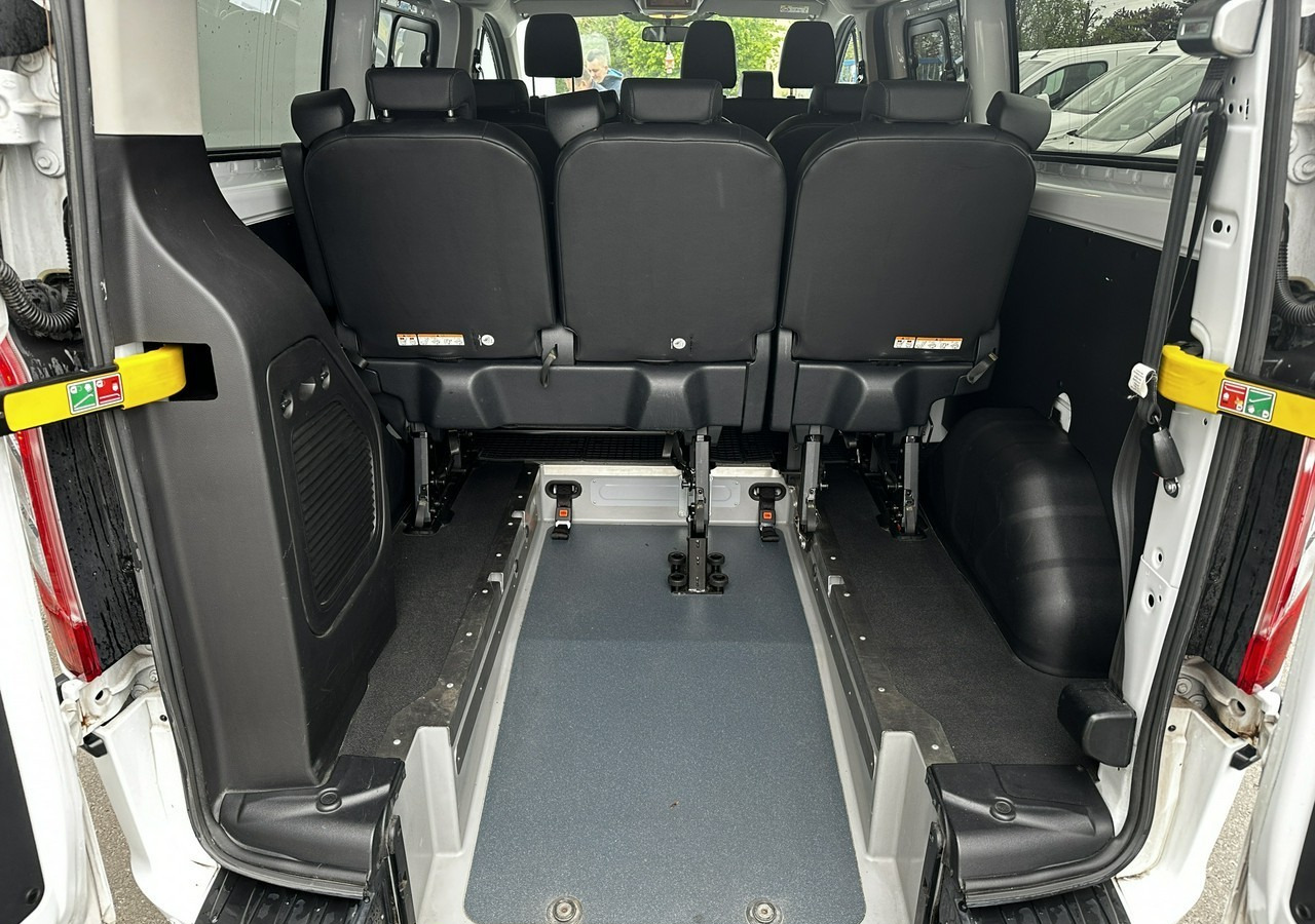 Ford Transit Custom Custom do przewozu Niepełnosprawnych inwalida rampa Model 2021 PFRO - Transport de personnes: photos 3 Ford Transit Custom Custom do przewozu Niepełnosprawnych inwalida rampa Model 2021 PFRO - Transport de personnes: photos 3