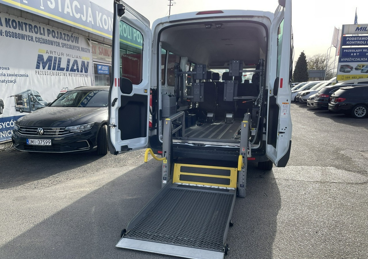 Ford Transit VIII Transit do przewozu Niepełnosprawnych 2 Wózki inwalida rampa 2017 - Voiture: photos 1 Ford Transit VIII Transit do przewozu Niepełnosprawnych 2 Wózki inwalida rampa 2017 - Voiture: photos 1