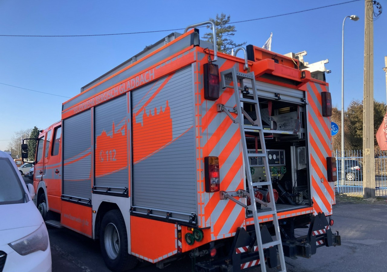 Mercedes-Benz Atego Atego15-280 Straż Pożarna Gaśnicza Ziegler 2020L wody 210L piany 20 - Camion de pompier: photos 4 Mercedes-Benz Atego Atego15-280 Straż Pożarna Gaśnicza Ziegler 2020L wody 210L piany 20 - Camion de pompier: photos 4